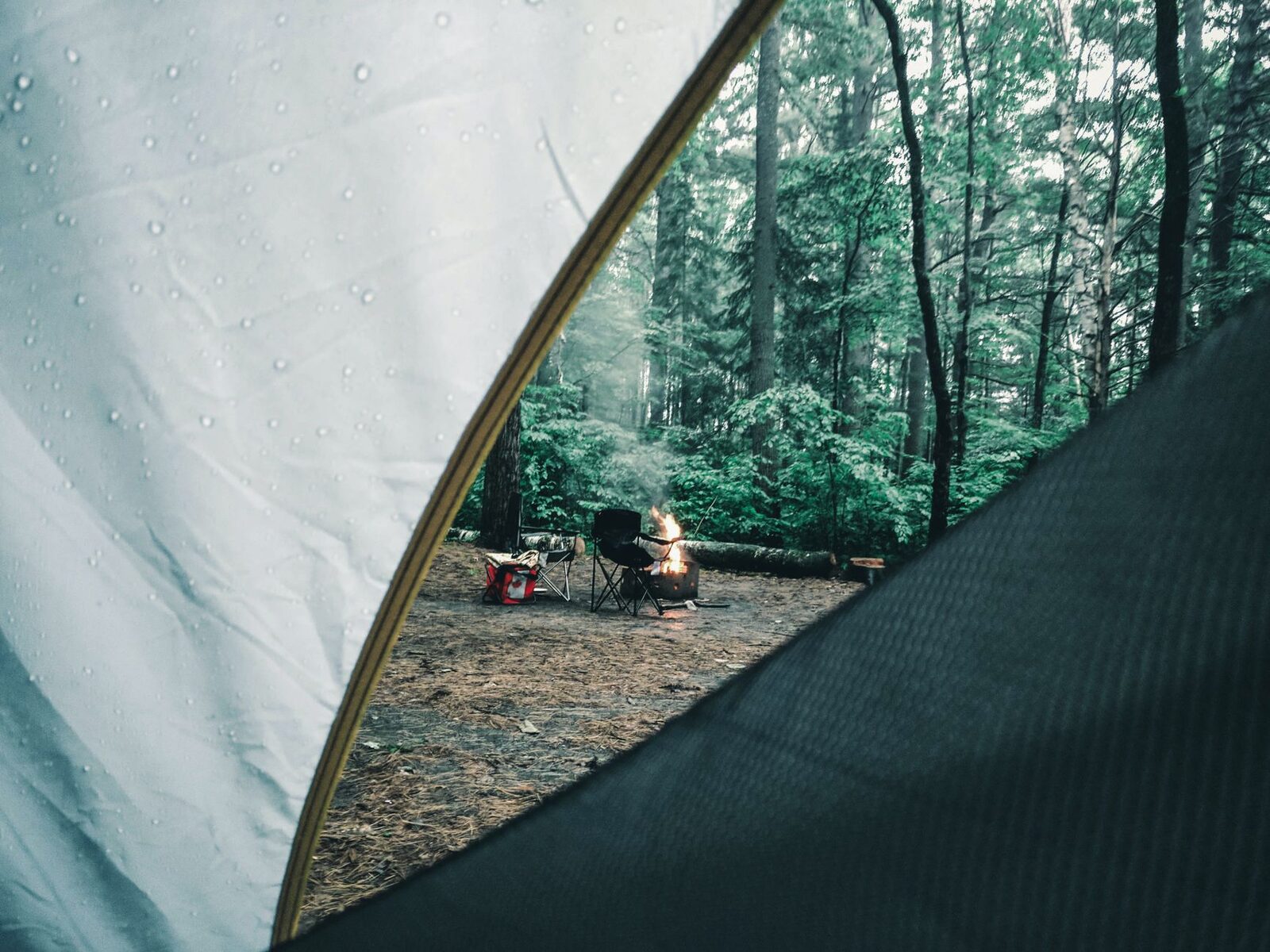 Afbeelding bij blog: Wisselvallig weer op de camping: dit neem je mee in het najaar